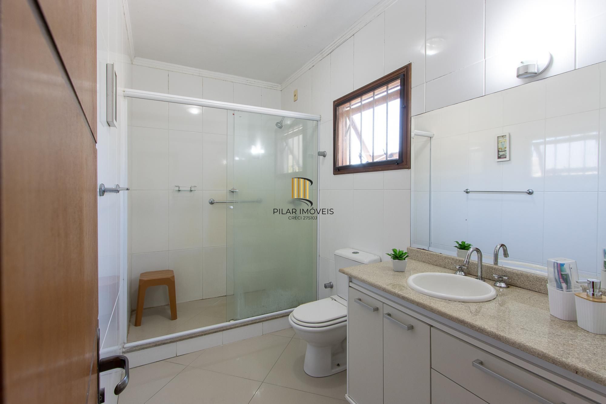 Casa Condominio  - 197m² de aréa nprivativa, 03 dormitórios 01 suites, 02 vagas - Tristeza