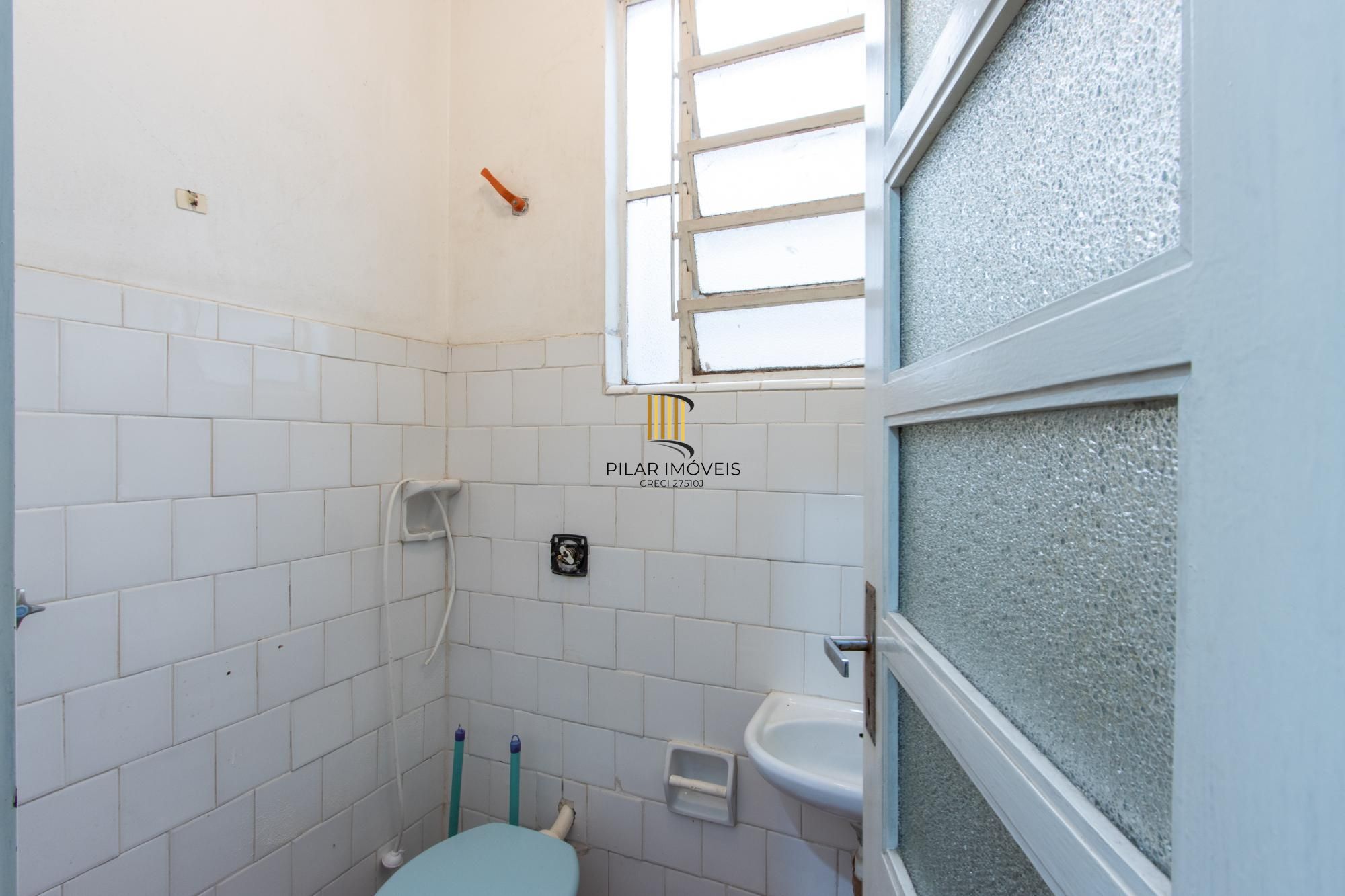 Apartamento de 3 dormitórios com uma vaga de garagem à venda no bairro Menino Deus – Porto Alegre