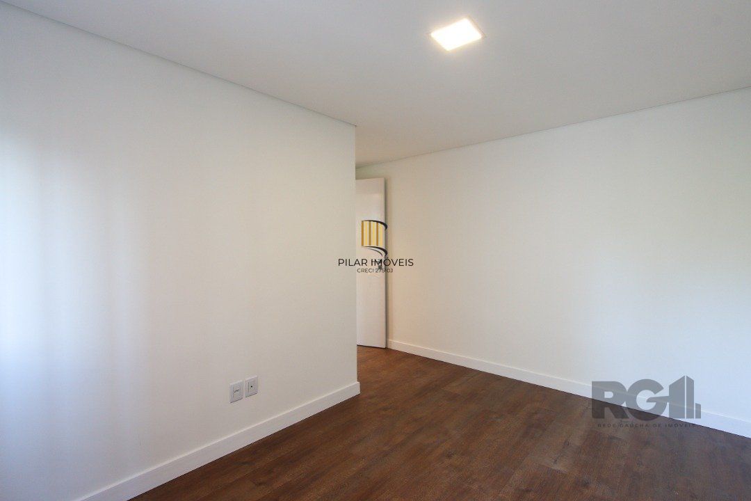 Apartamento em Porto Alegre no Bairro Petrópolis, de 1 quarto, semi mobiliado.