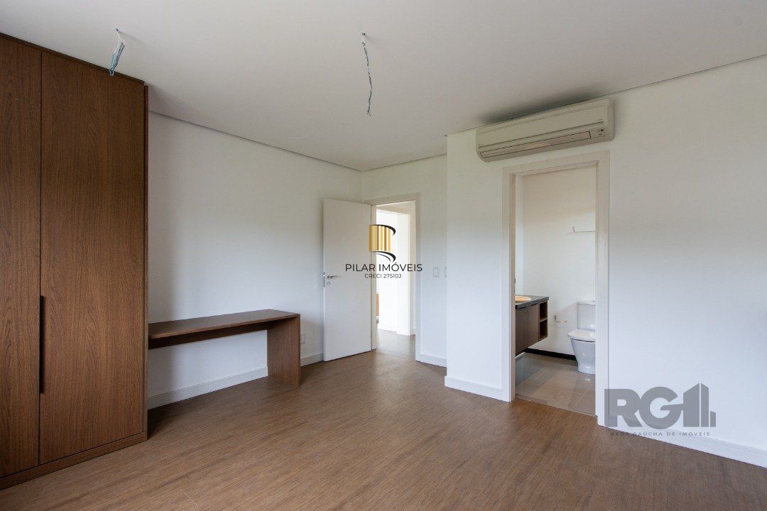 Casa mobiliada no Condomínio Las Rocas com 3 suítes,