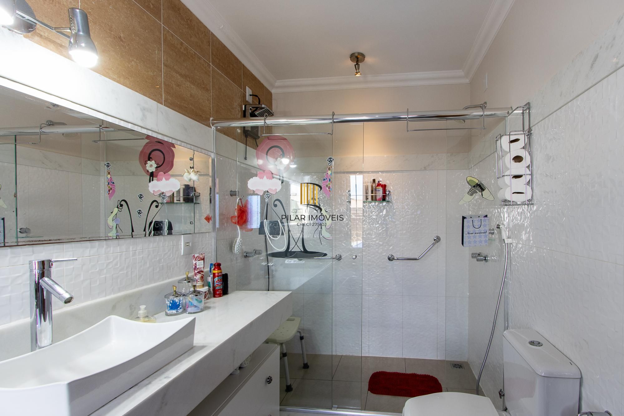 Casa 3 dormitórios com suíte master, terraço e 186m² no Lagos de Nova Ipanema