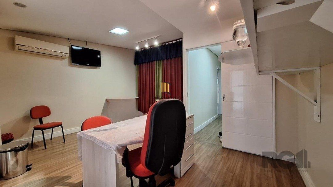 Sobrado comercial ou residencial, mobiliado, no Centro Histórico, com 2 quartos