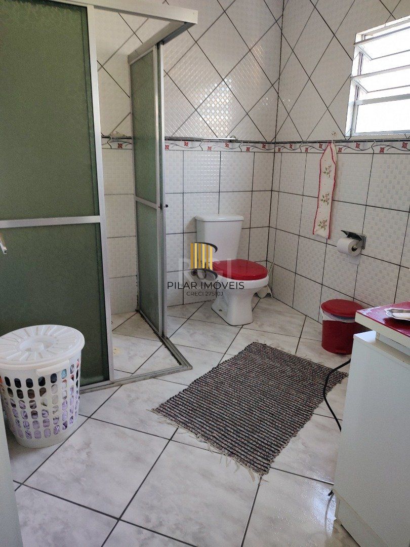 Casa 3 dormitórios no bairro Partenon