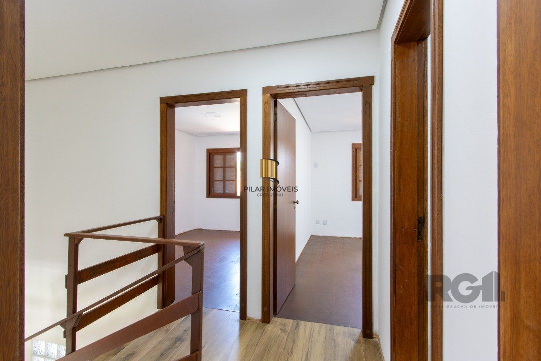 Casa 3 dormitórios no bairro Ipanema