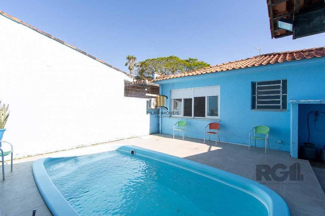 Casa 3 dormitórios no bairro Ipanema