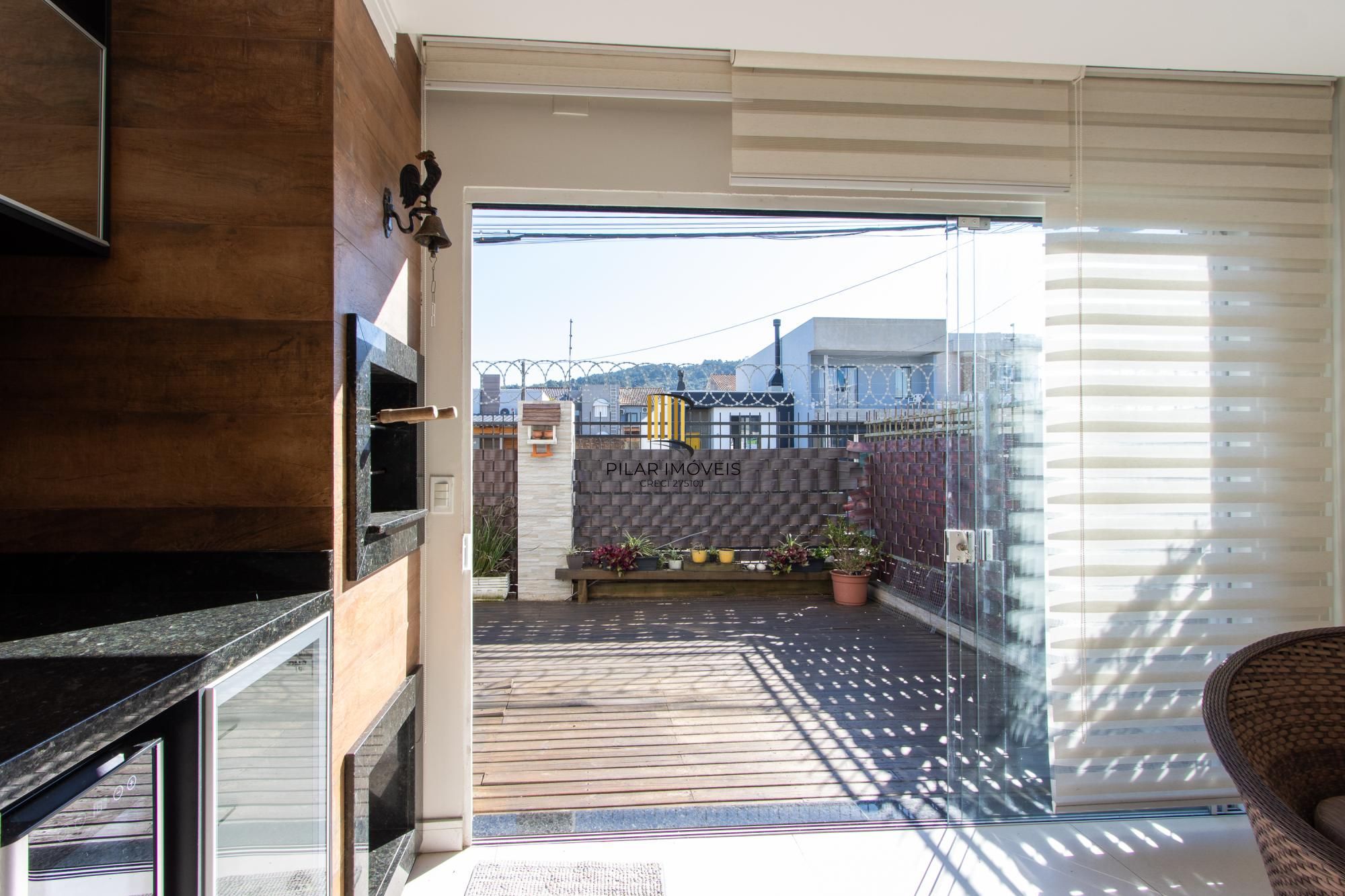 Casa de Condomínio 3 dormitórios no bairro Aberta dos Morros