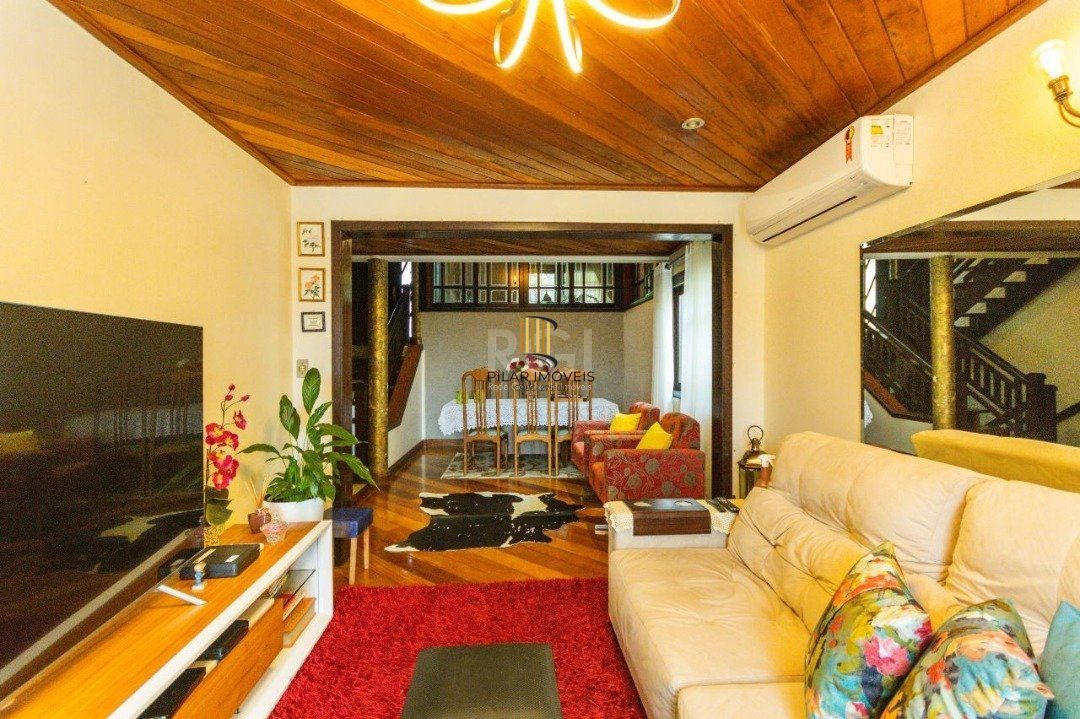 Excelente residência com 5 dormitórios, sendo 1 suíte - Pilar Imóveis