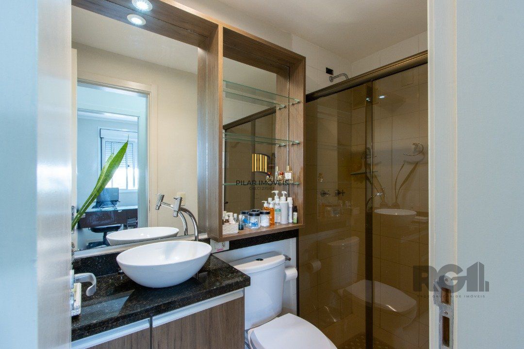 Apartamento 2 quartos, 1 vaga escritura, elevador - Bairro Cristal