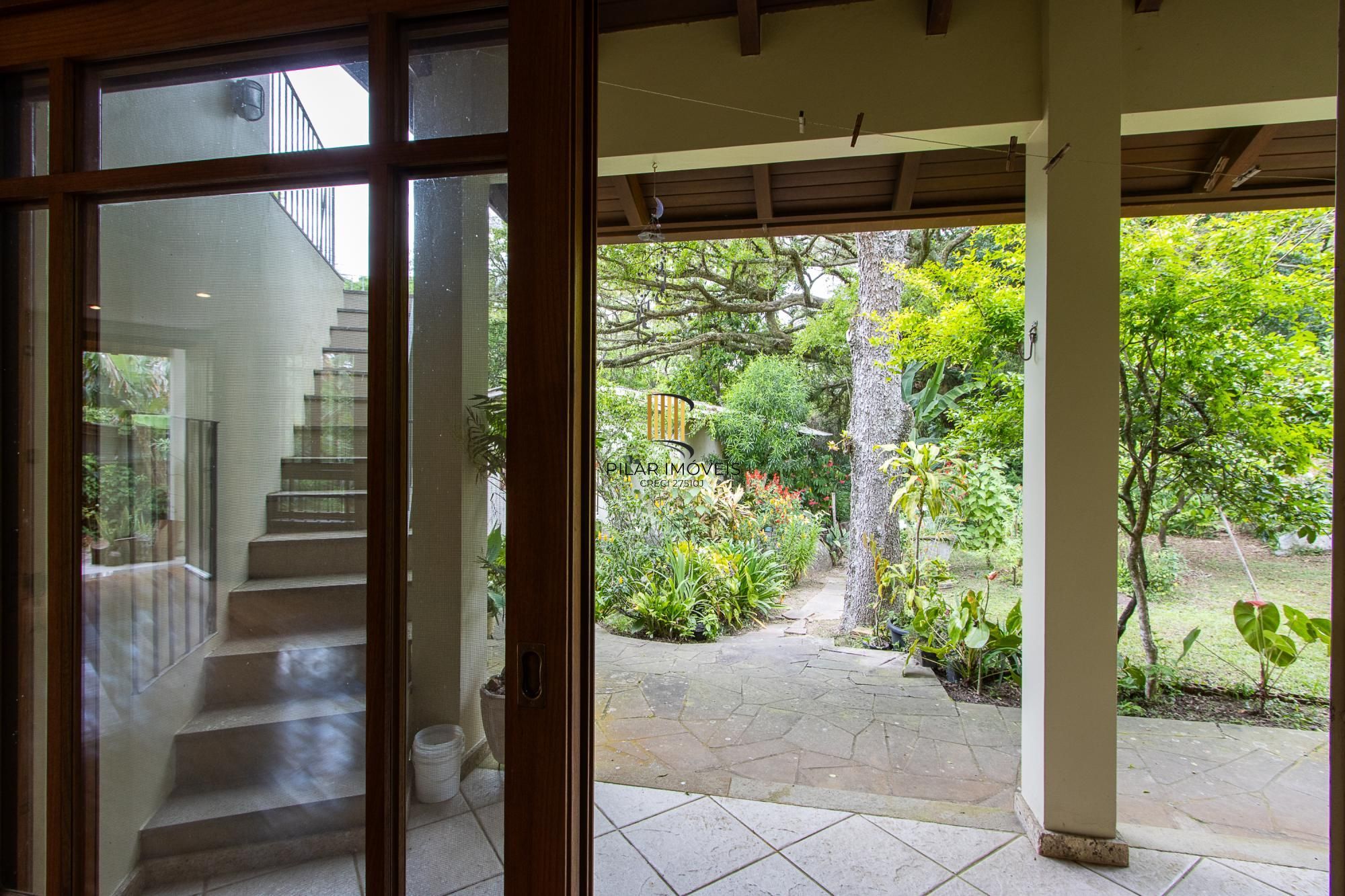 Casa térrea, nova, 3 quartos, 1 suite - Bairro Belém Velho