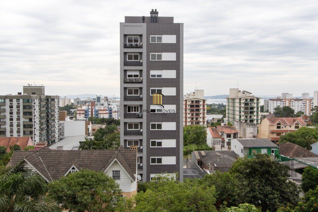 Apartamento na tristeza com três suítes e três vagas