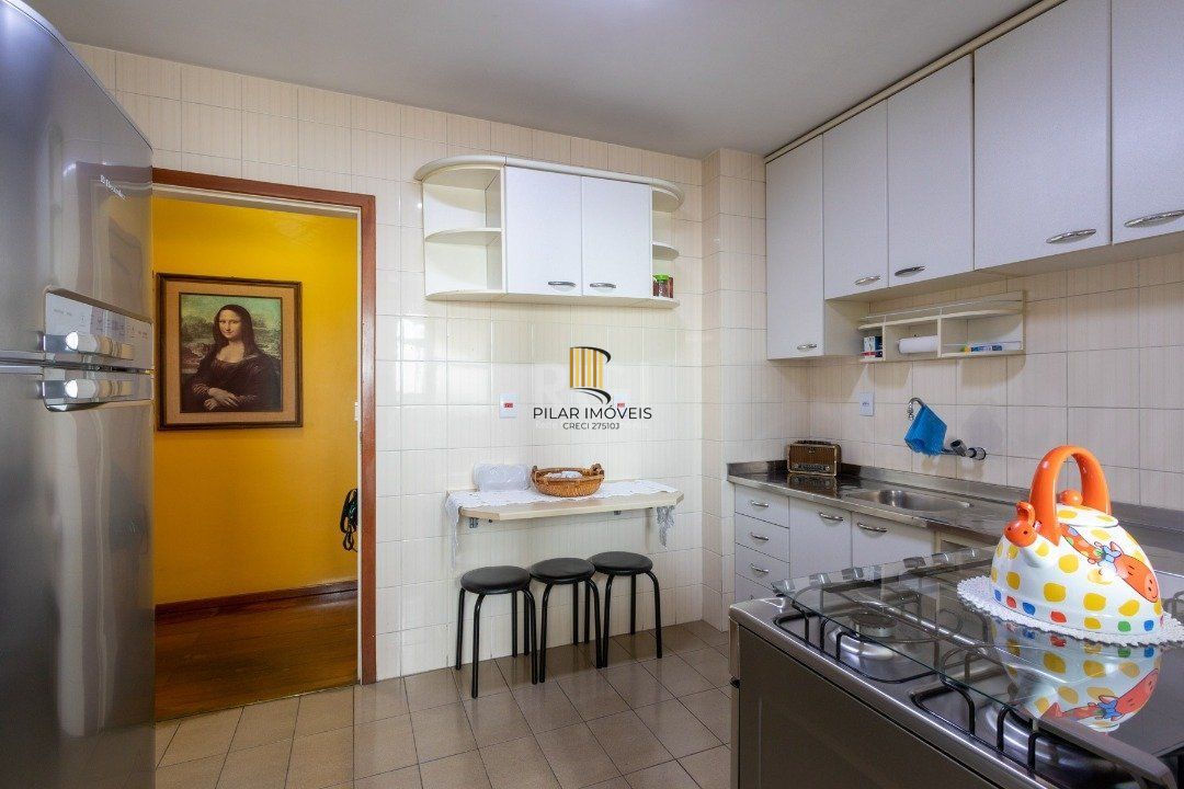 Apartamento para Venda - 104m², 3 dormitórios, sendo 1 suites, 1 vaga - Floresta