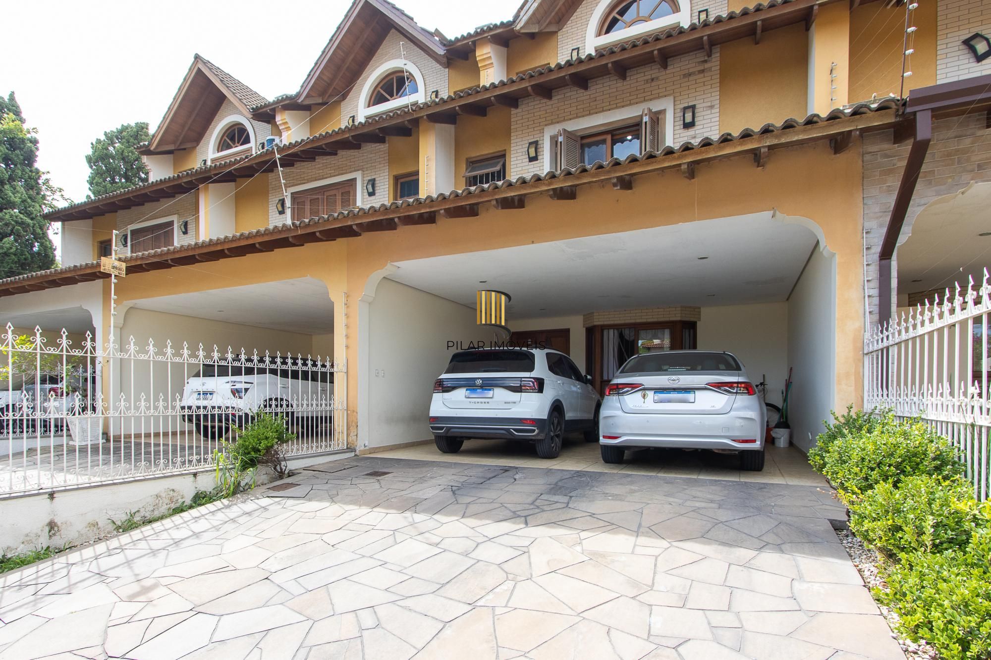 Casa de Condomínio 3 dormitórios no bairro Tristeza