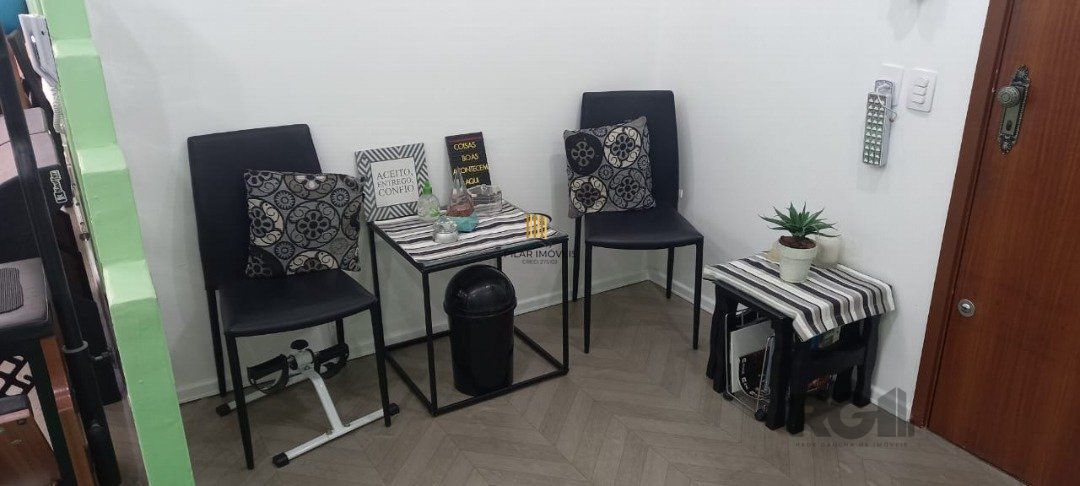 sala com 35,60 m²  de área privativa no edifício Erico Veríssimo Center
