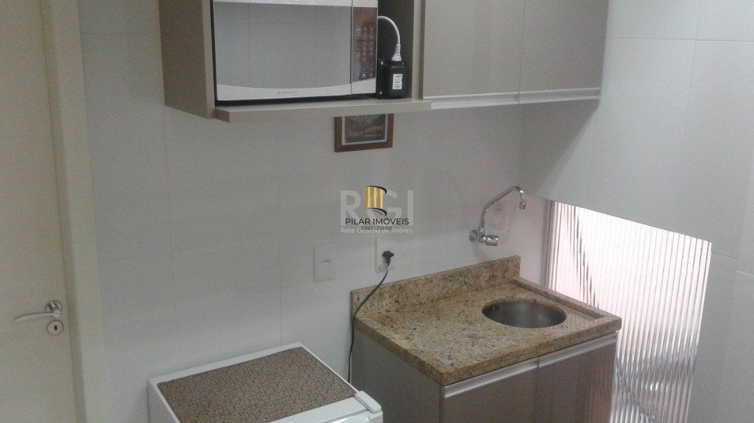 Com uma área privativa de 77.9m² e área total de 110.3m², essa sala é perfeita