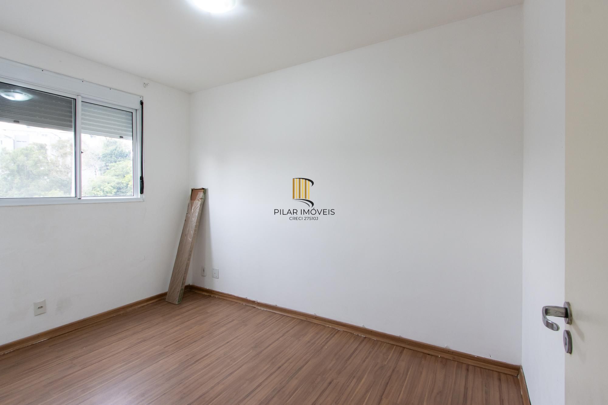 Luagge vende ap 3 dorm na Av Teresópolis