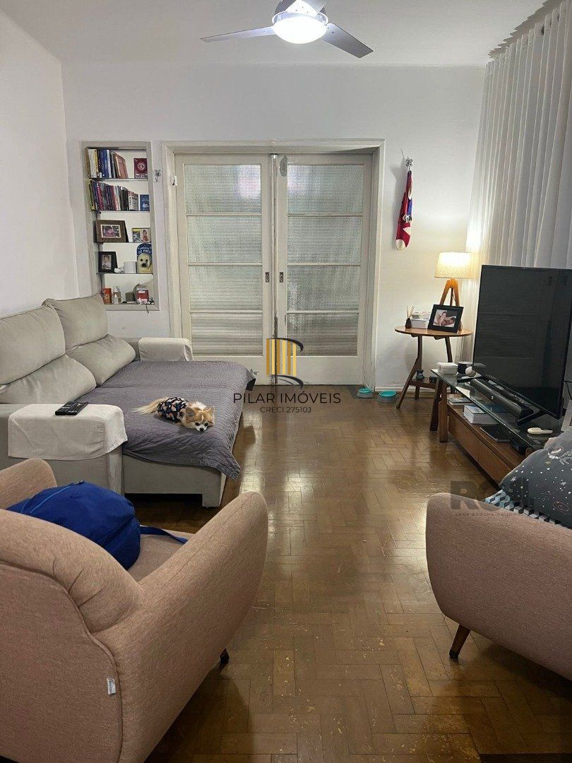 Casa em alvenaria, próxima à 24 de outubro, com a seguinte composição