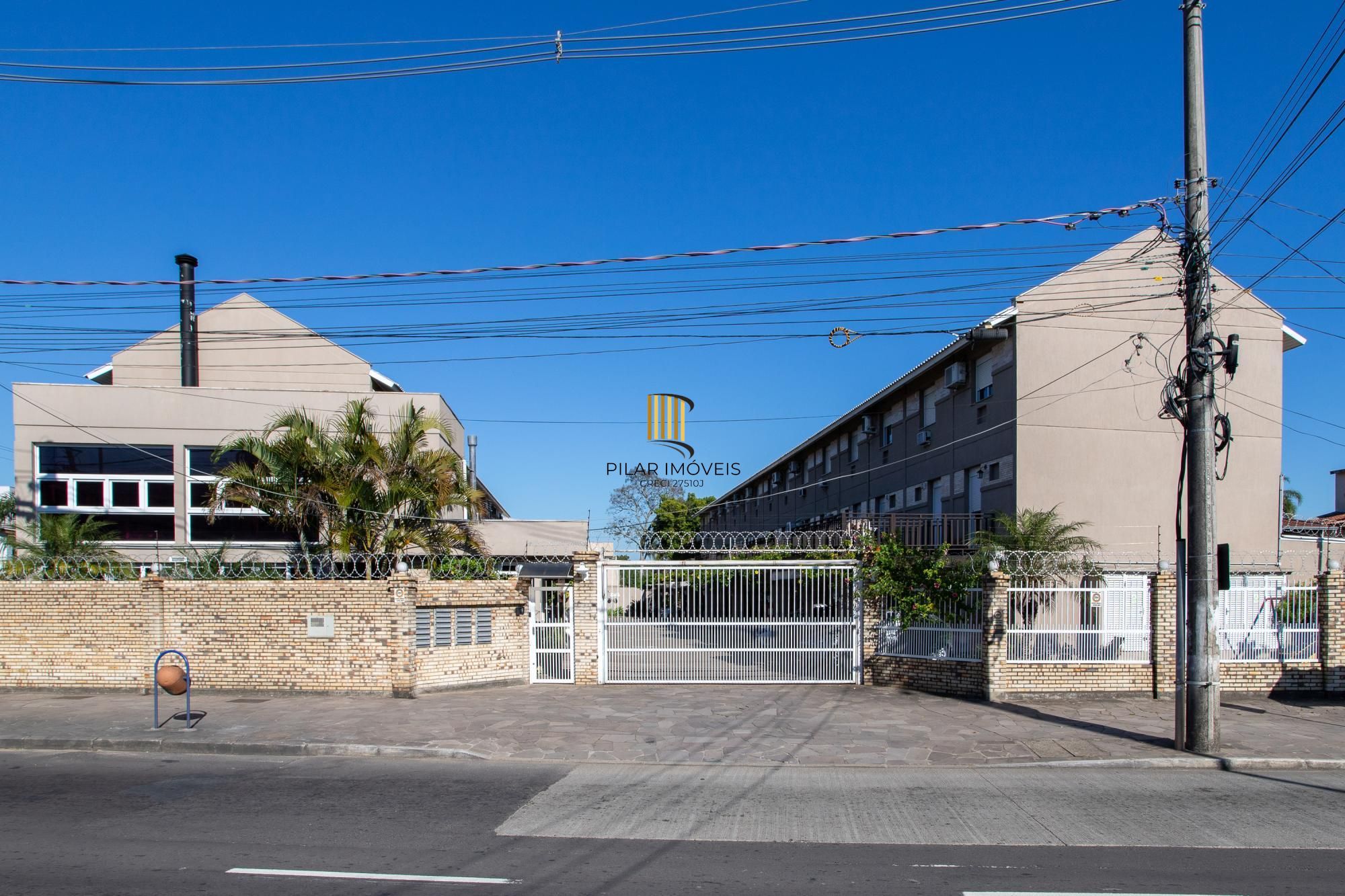 Casa de Condomínio 3 dormitórios no bairro Cavalhada
