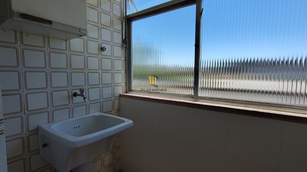 Apartamento de 1 dormitório e 1 vaga escriturada no bairro Camaquã.