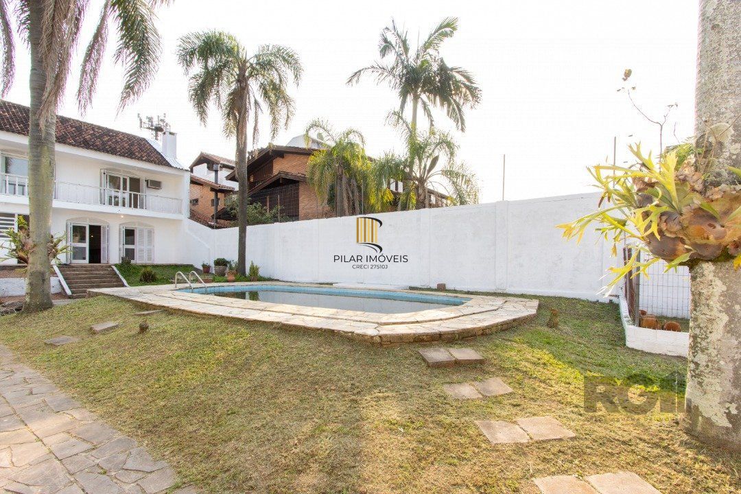 Casa para Venda - 337m², 3 dormitórios, sendo 1 suites, 3 vagas - Cristal