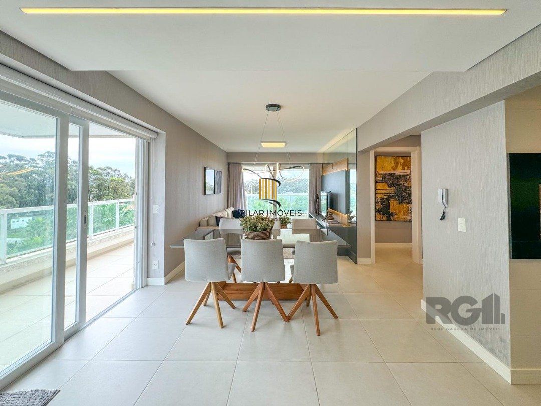 Apartamento para Venda - 138.33m², 3 dormitórios, sendo 1 suites, 3 vagas - Centro