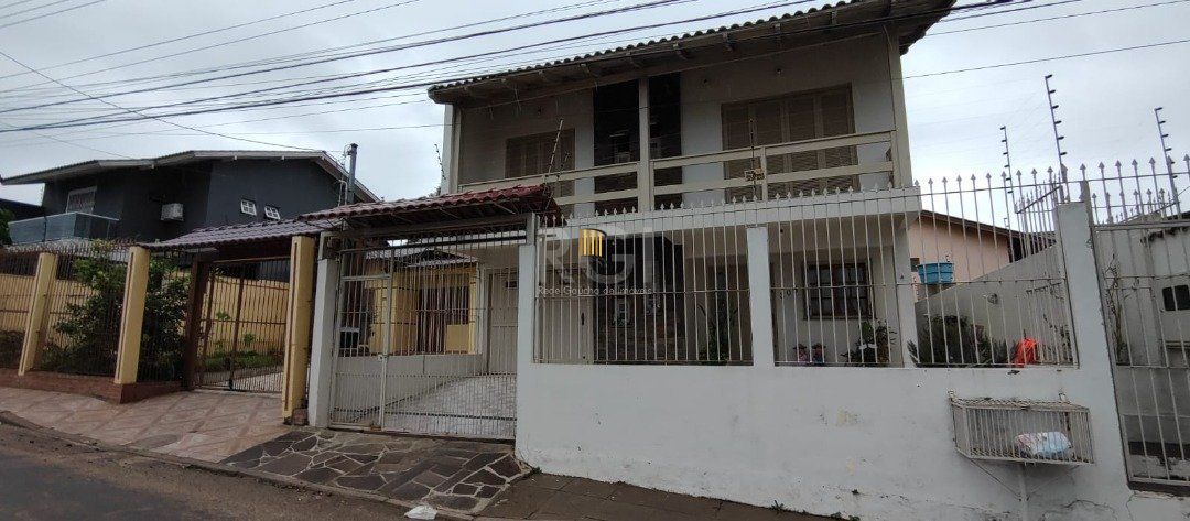 Casa para Venda - 180m², 4 dormitórios, sendo 1 suites, 3 vagas - Campo Novo