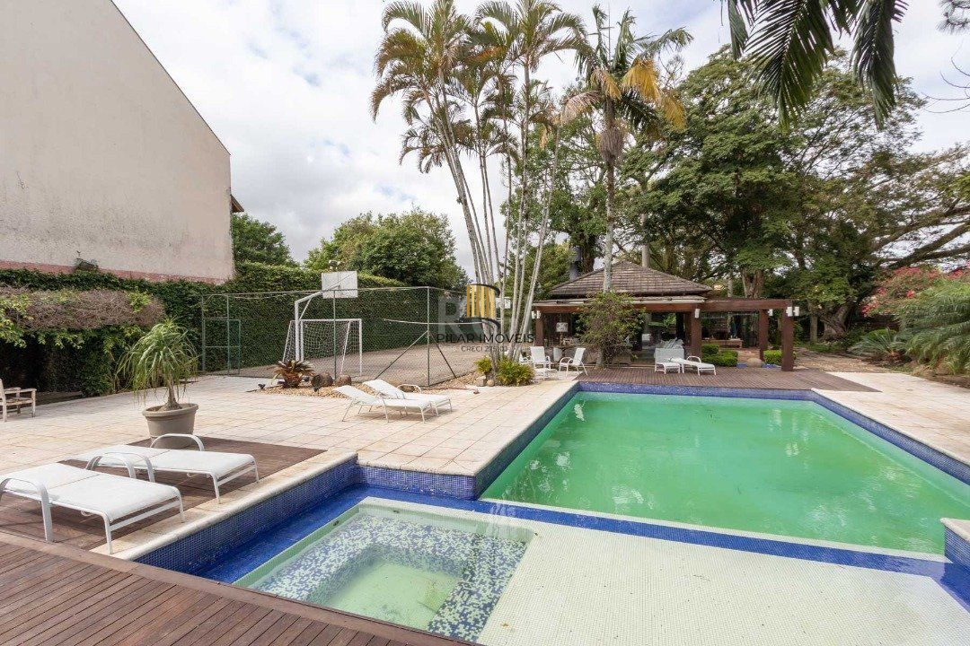 Casa para Venda - 800m², 3 dormitórios, sendo 3 suites, 4 vagas - Vila Assunção