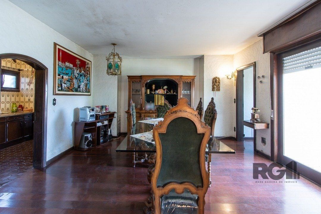 Casa para Venda - 580m², 3 dormitórios, sendo 1 suites, 3 vagas - Santa Tereza