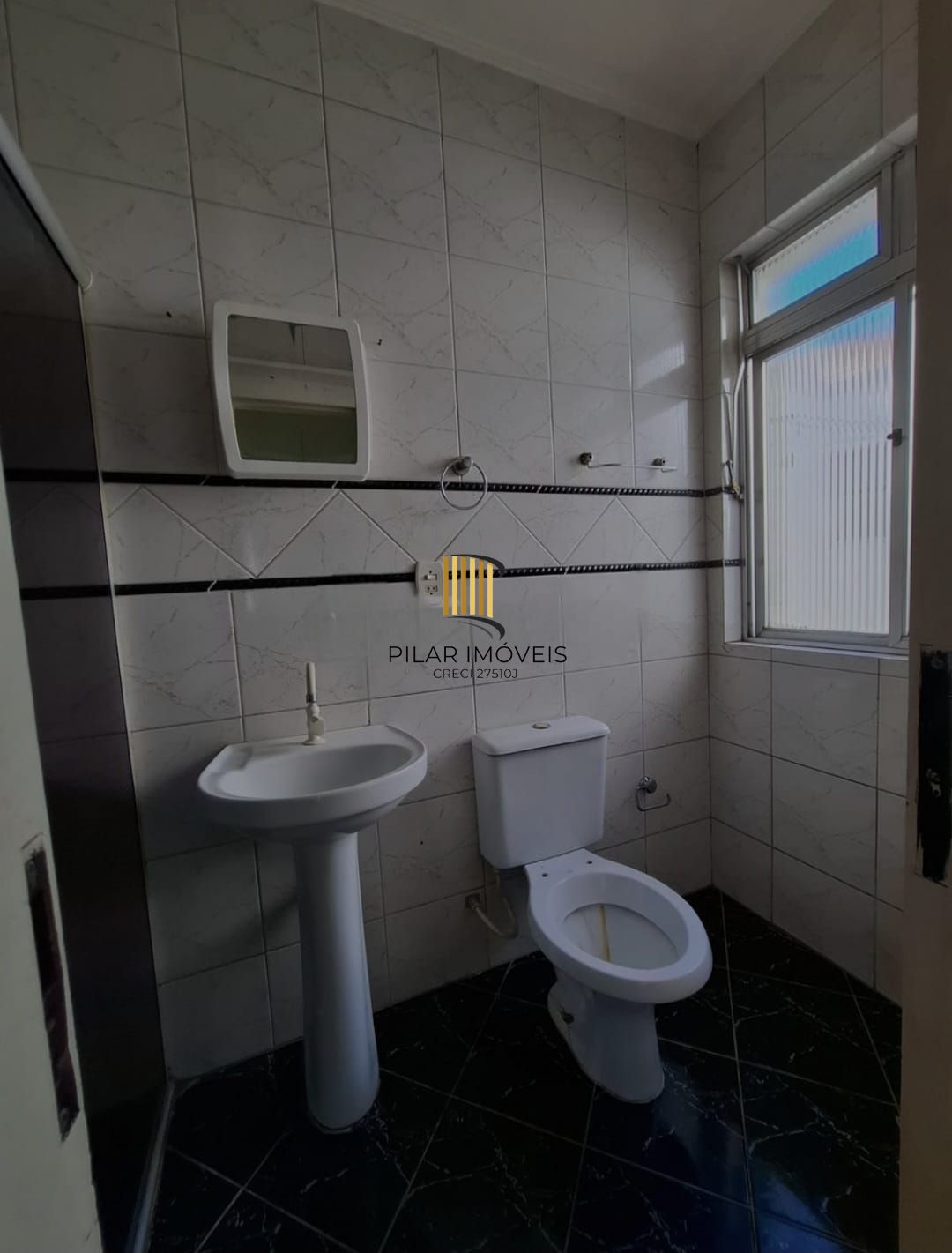 Apartamento 2 dormitórios no bairro Cristal