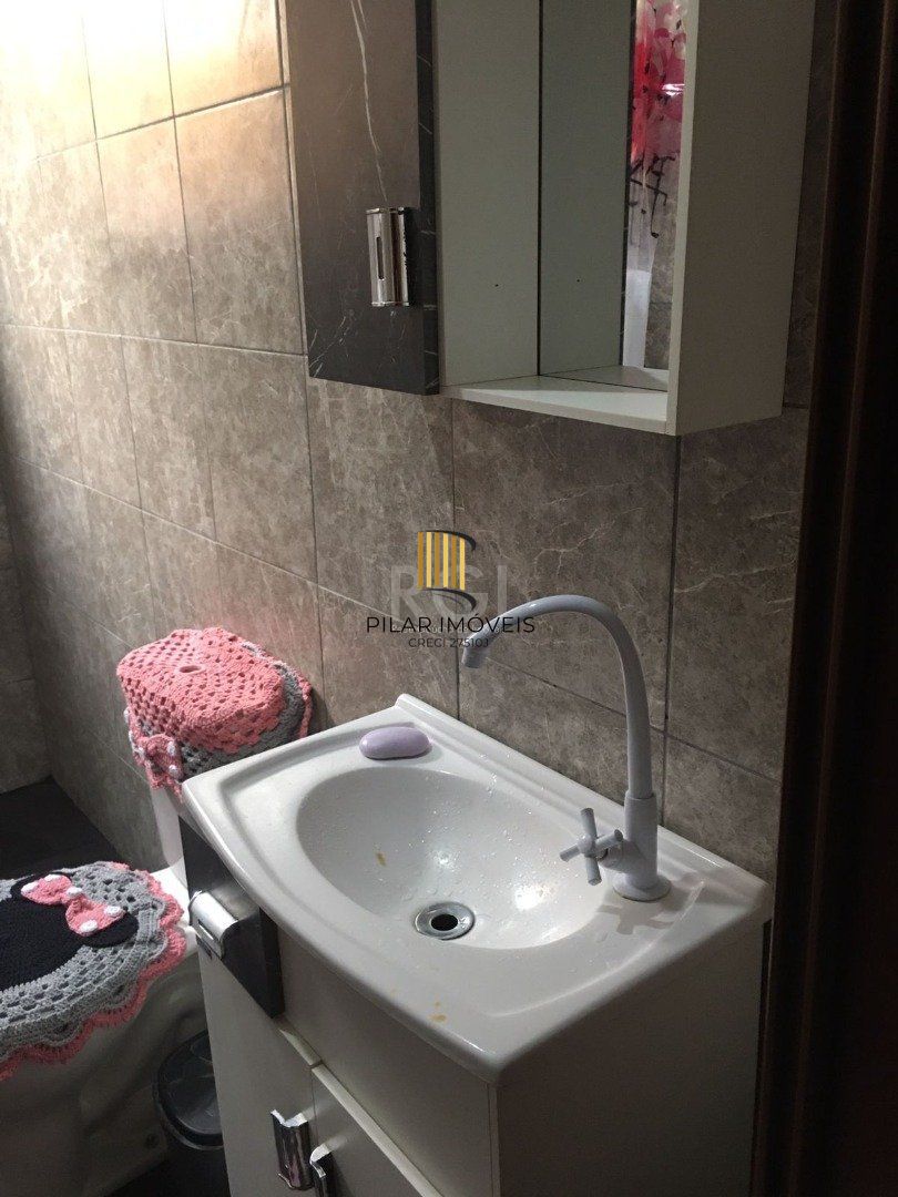 Casa para Venda - 90m², 3 dormitórios, 2 vagas - Hípica