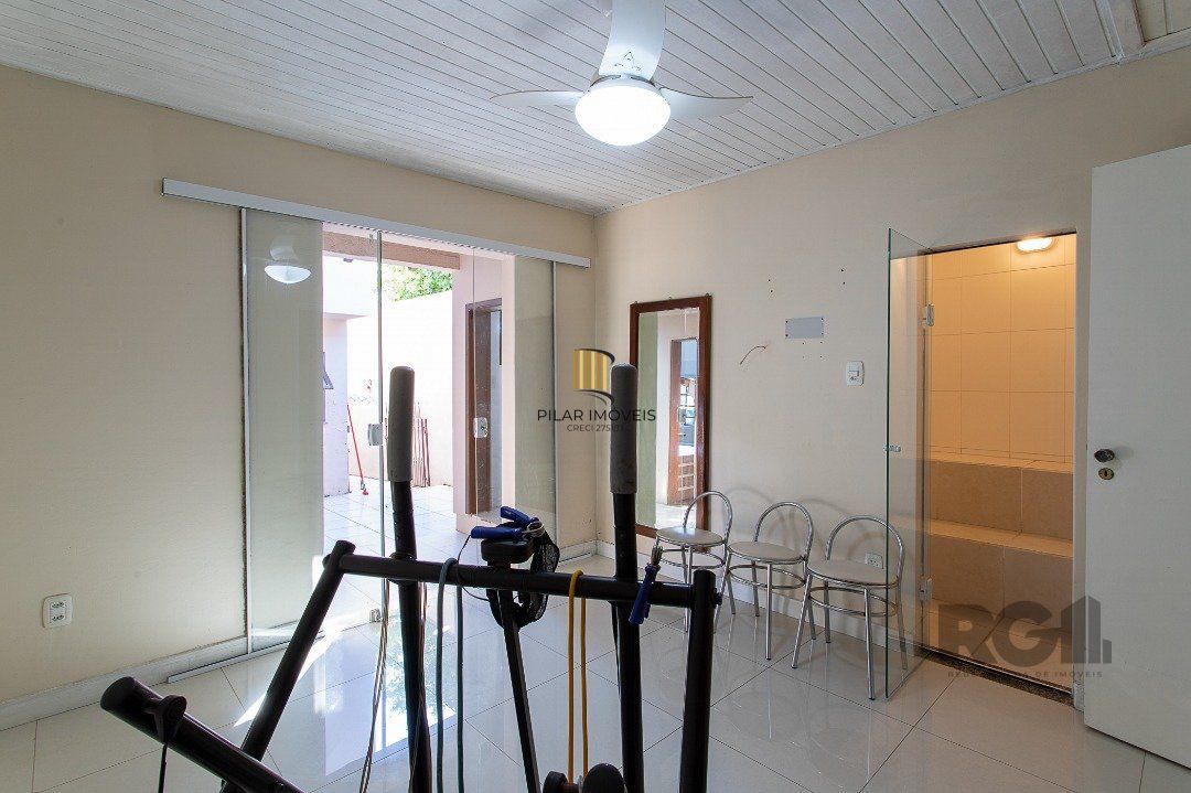 Casa 3 dormitórios no bairro Vila Nova