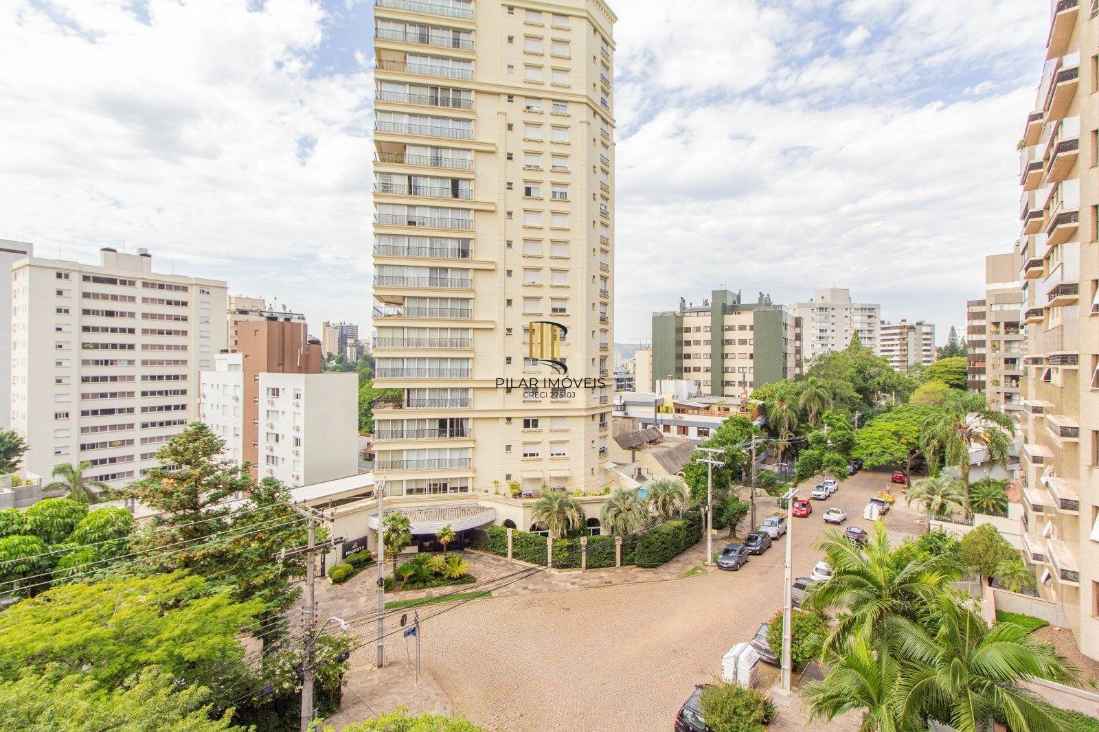 Apartamento Garden com 202m² e 3 dormitórios, 3 suítes, 3 vagas