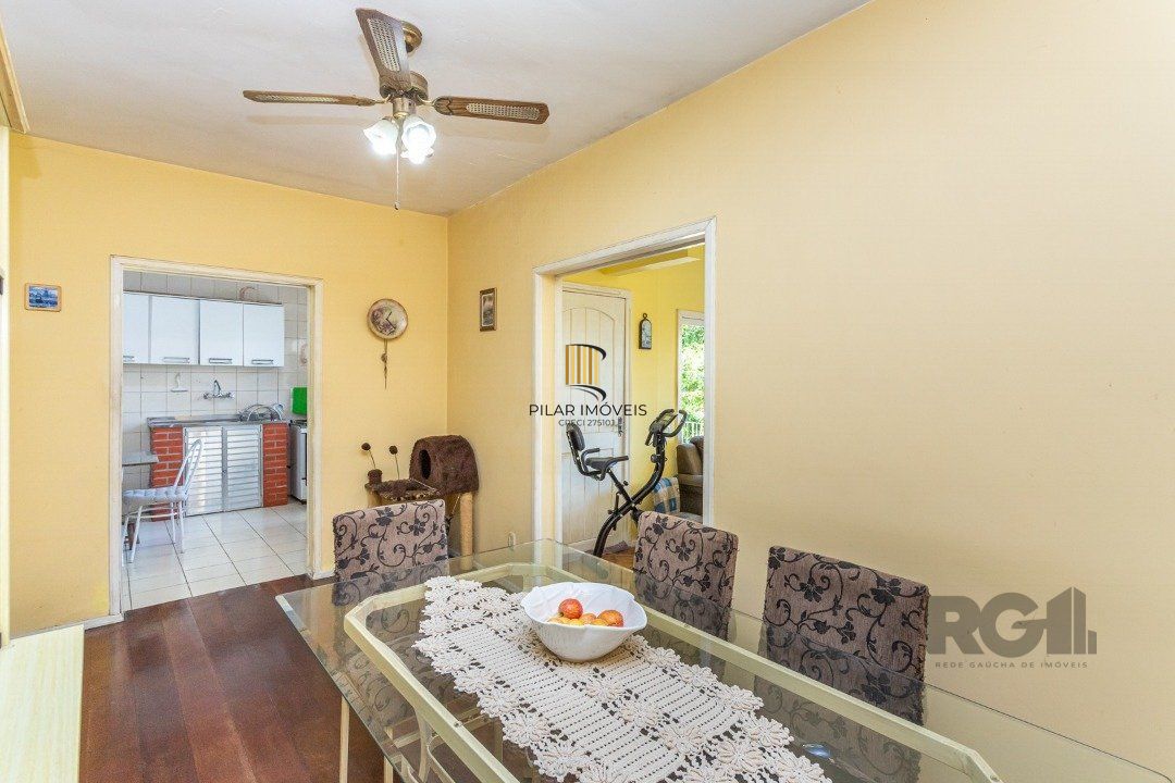 Casa com 3 Quartos à Venda, 293 m² por R$ 650.000