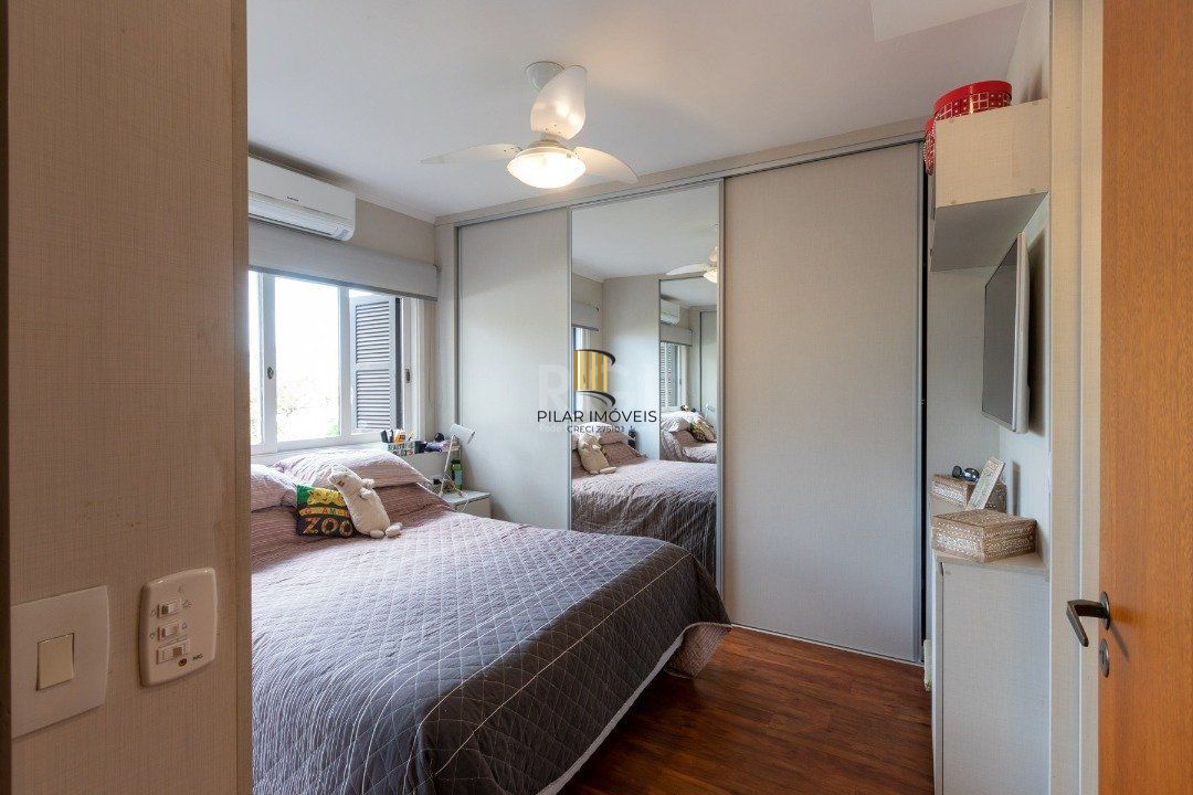 Cobertura para Venda - 234.17m², 3 dormitórios, sendo 1 suites, 2 vagas - Cristal