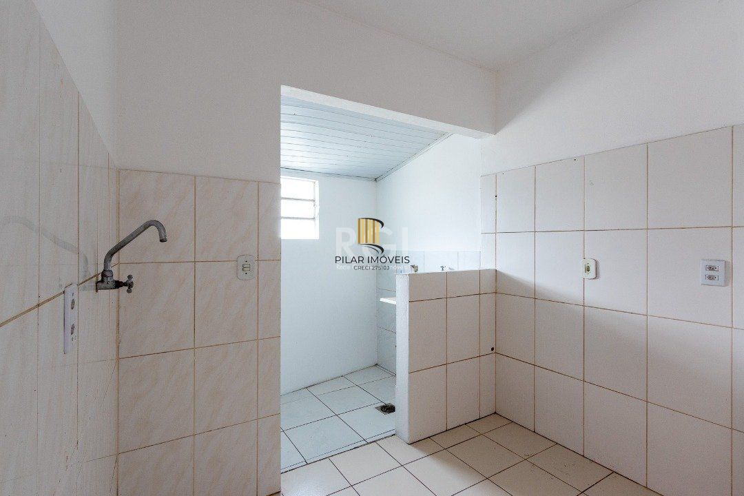 Casa para Venda - 98.24m², 2 dormitórios, 1 vaga - Restinga