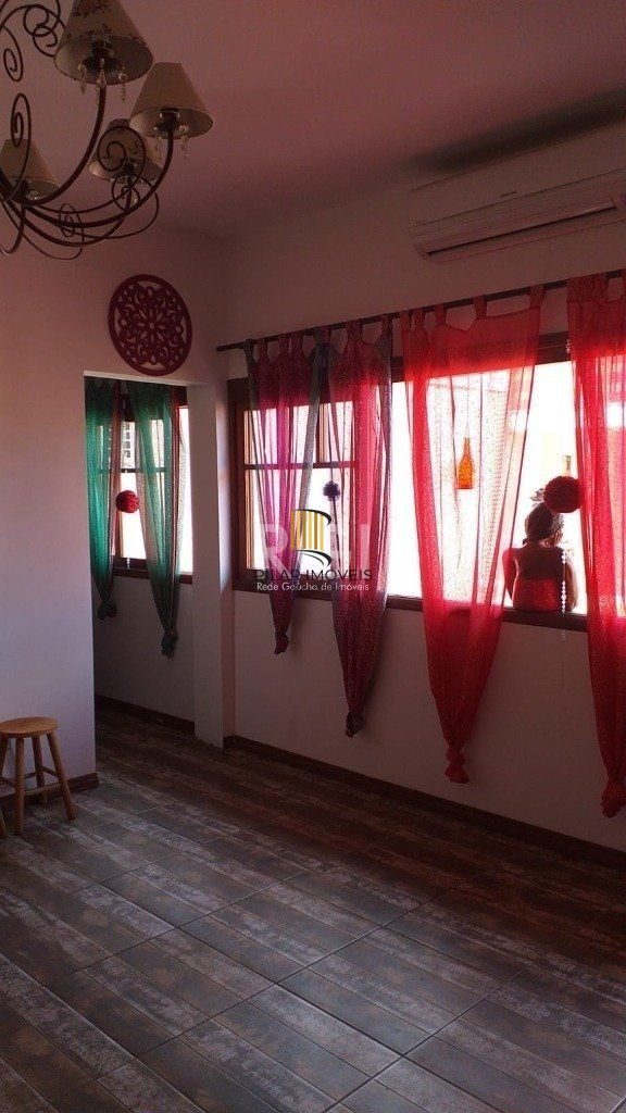 Casa para Venda - 273m², 3 dormitórios, sendo 1 suites, 4 vagas - Aberta dos Morros
