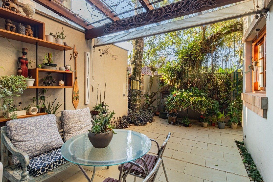 Casa de Condomínio 4 dormitórios no bairro Tristeza