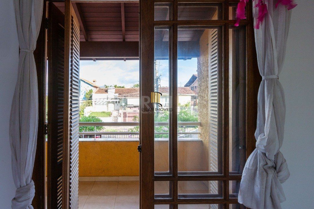 Casa para Venda - 195.96m², 3 dormitórios, sendo 1 suites, 2 vagas - Espirito Santo