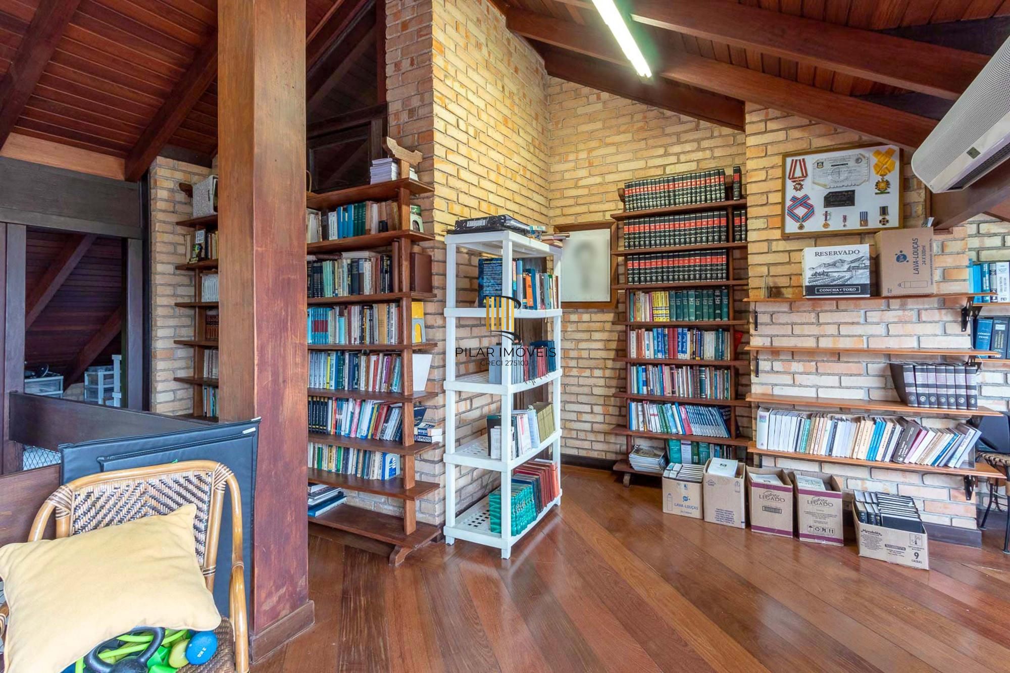 Casa de Condomínio 3 dormitórios no bairro Tristeza