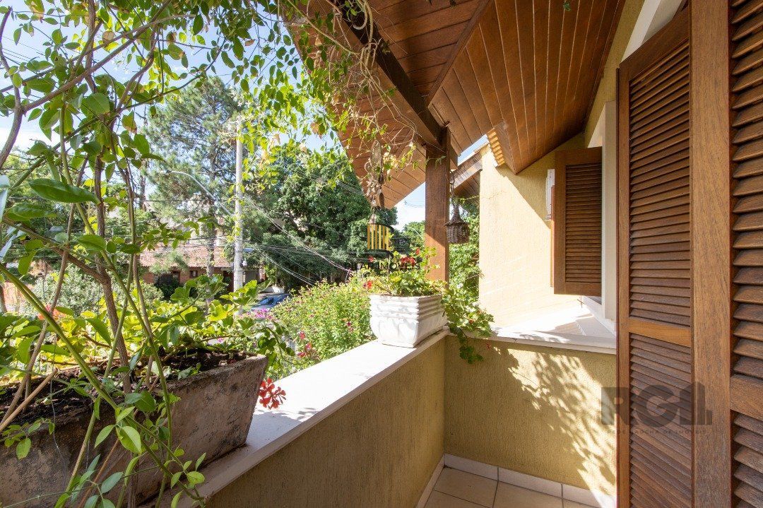 Casa de Condomínio 3 dormitórios no bairro Tristeza