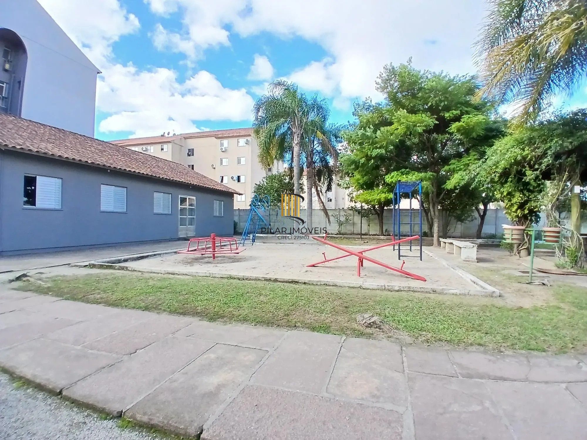 Apartamento com 2 Dormitórios, no bairro Fragata - Pelotas