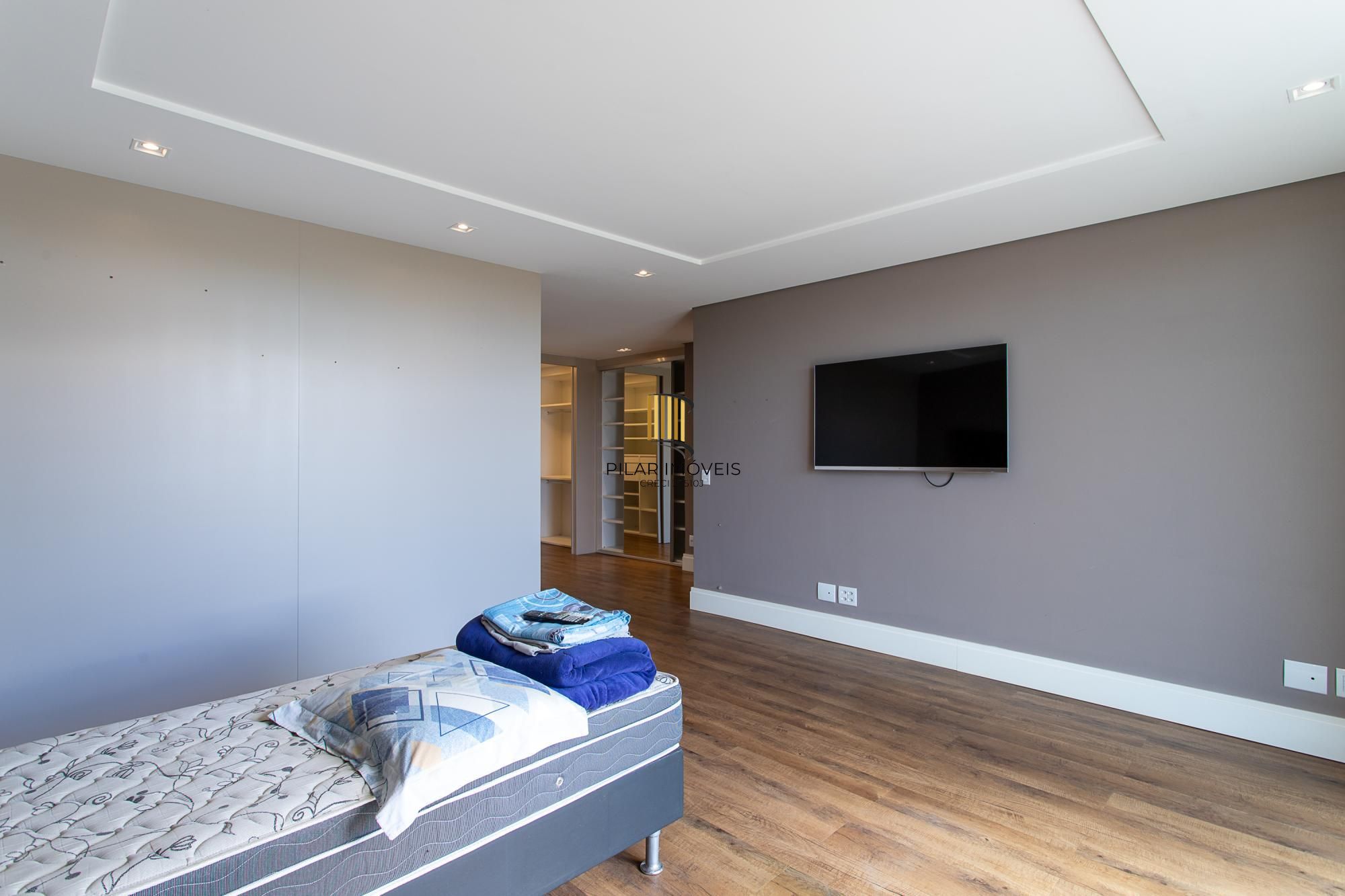 Casa de Condomínio 4 dormitórios no bairro Terraville