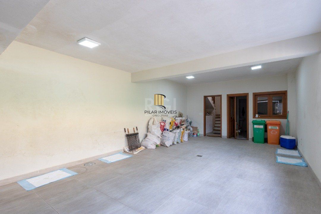 Casa Condominio para Venda - 210.69m², 3 dormitórios, sendo 2 suites, 4 vagas - Jardim Isabel