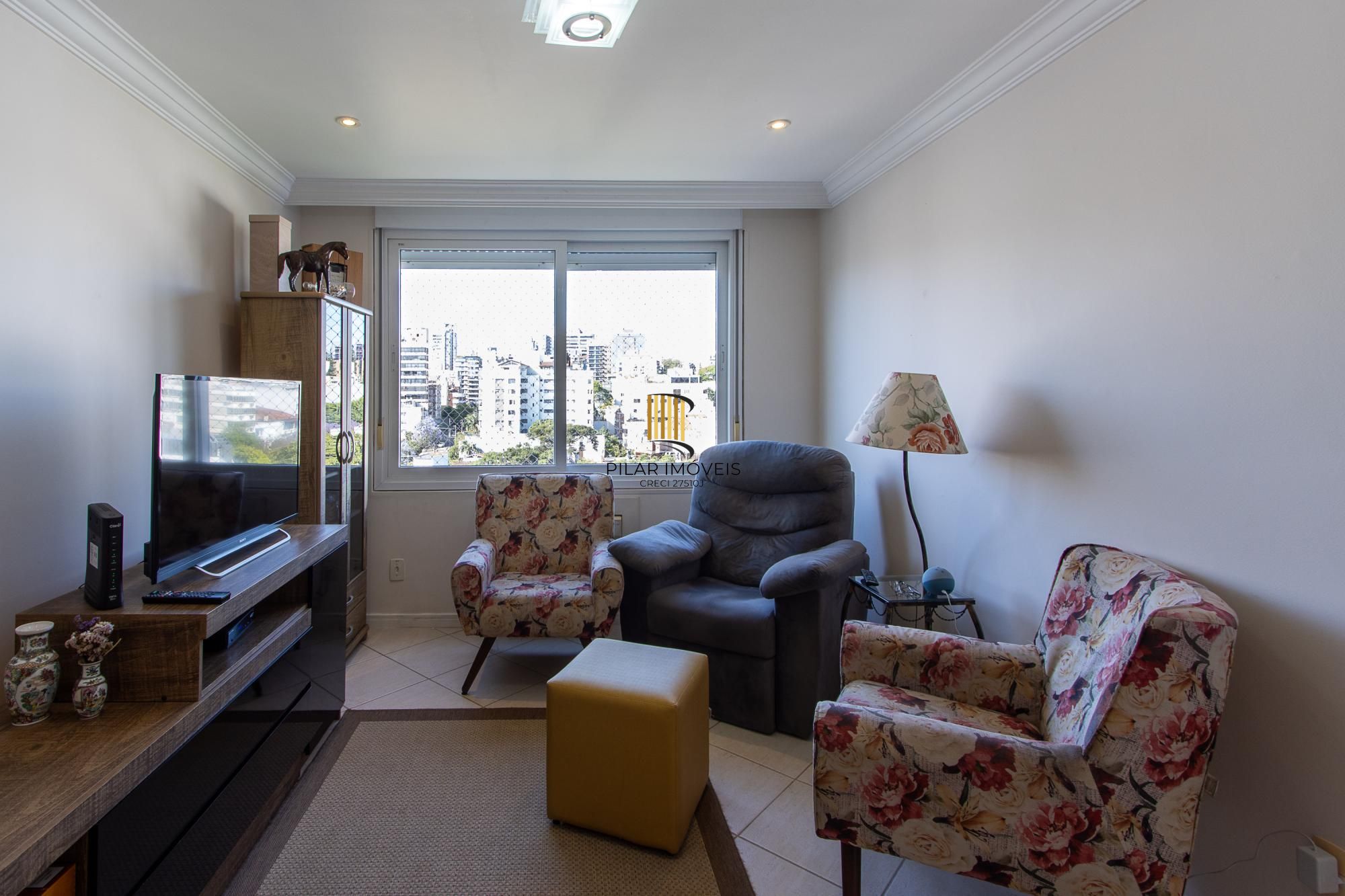 Cobertura com 2 dormitórios, incluindo 1 suíte.