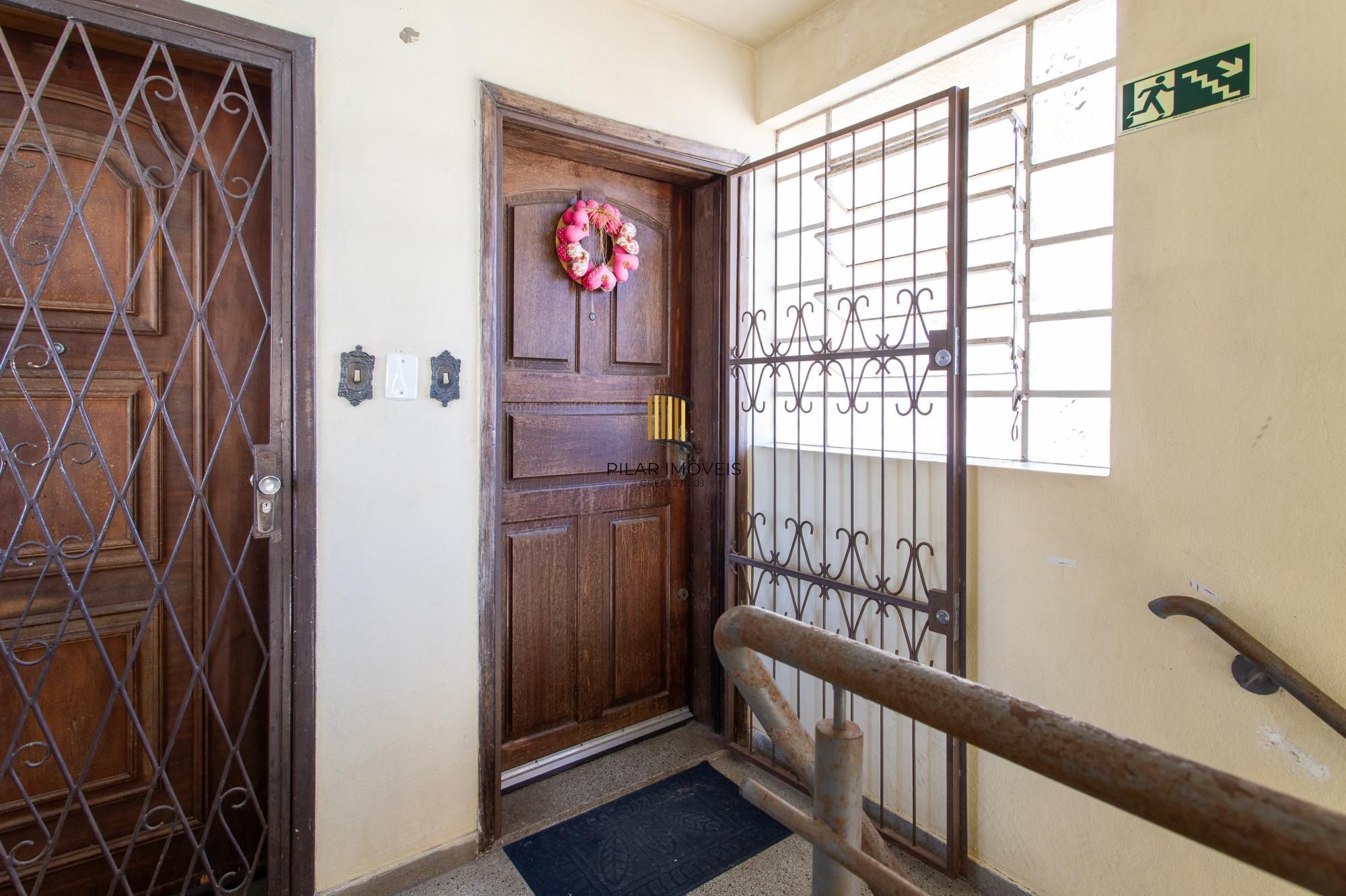 Apartamento 02 dormitórios I bairro Cristal