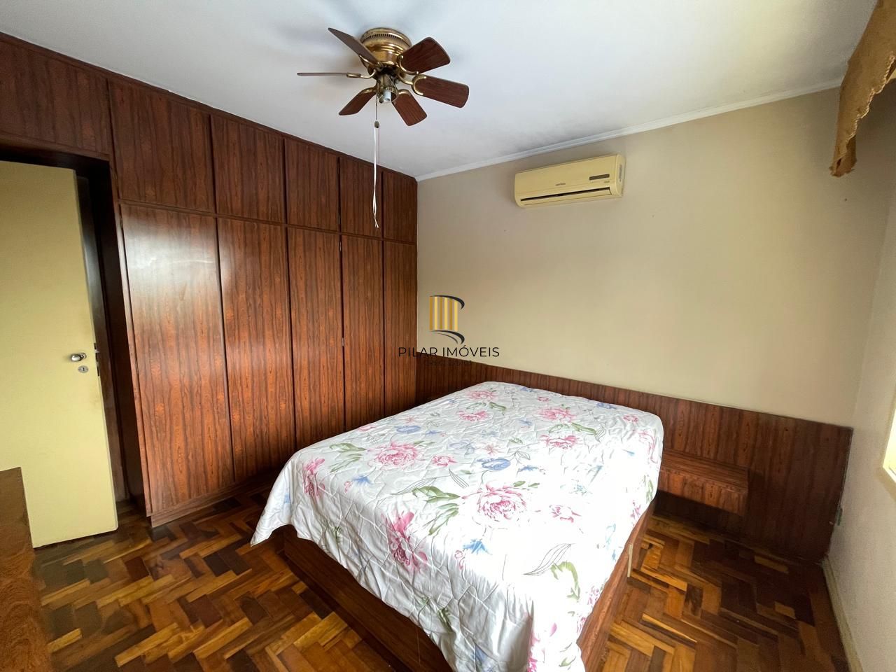 Casa 03 dormitórios,  287m² privativos Bairro Santa Tereza!