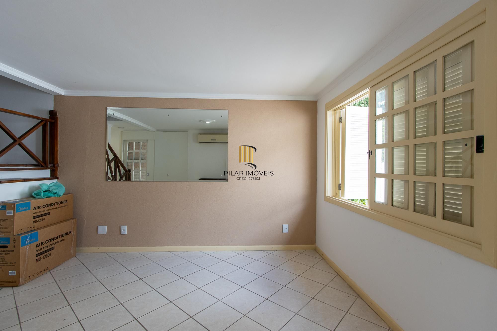 Casa em condomínio, 3 dormitórios (1 suite) 2 vagas - Jardim Isabel