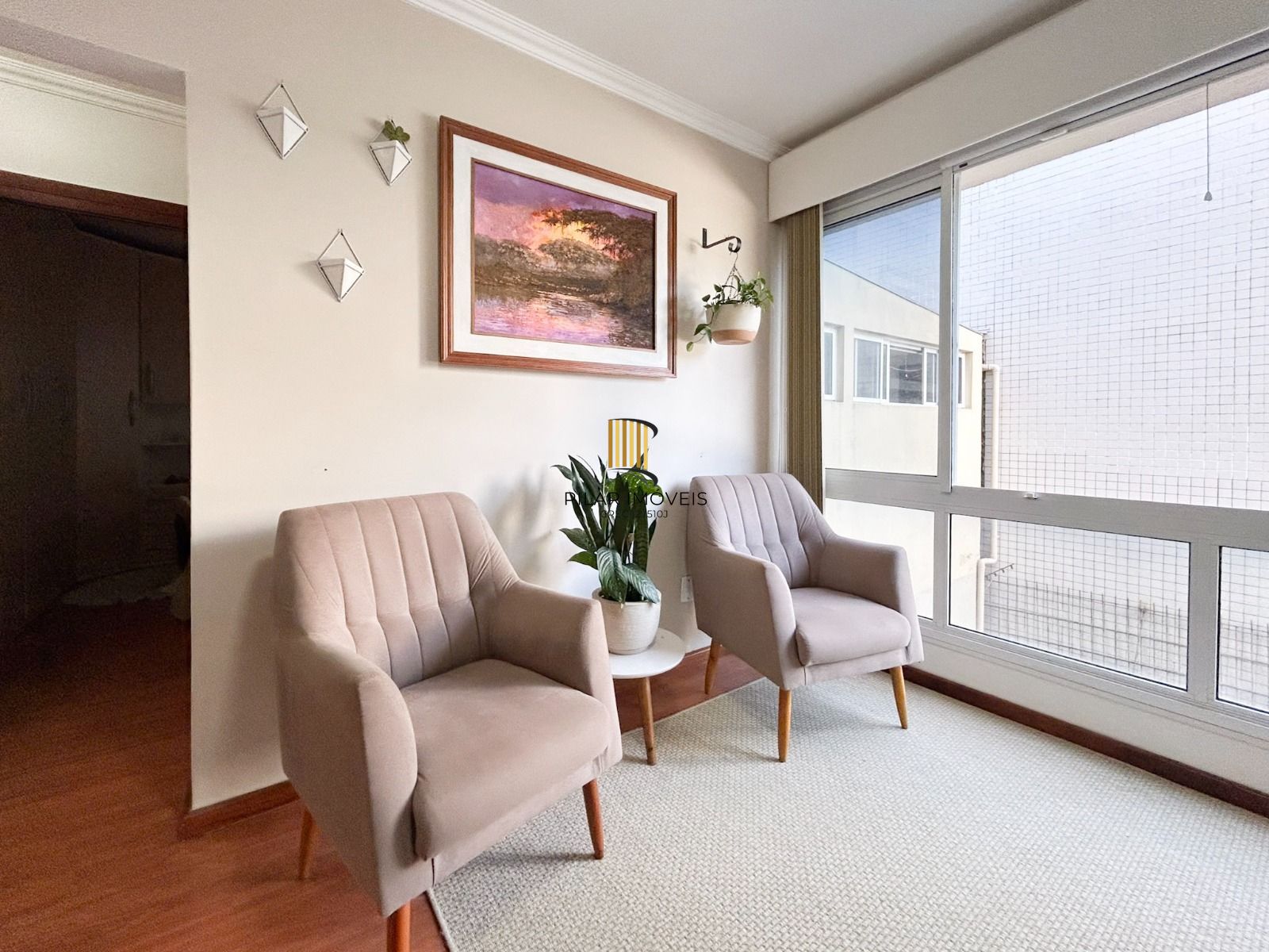 Apartamento 1 dormitório com vaga de garagem no Cristal