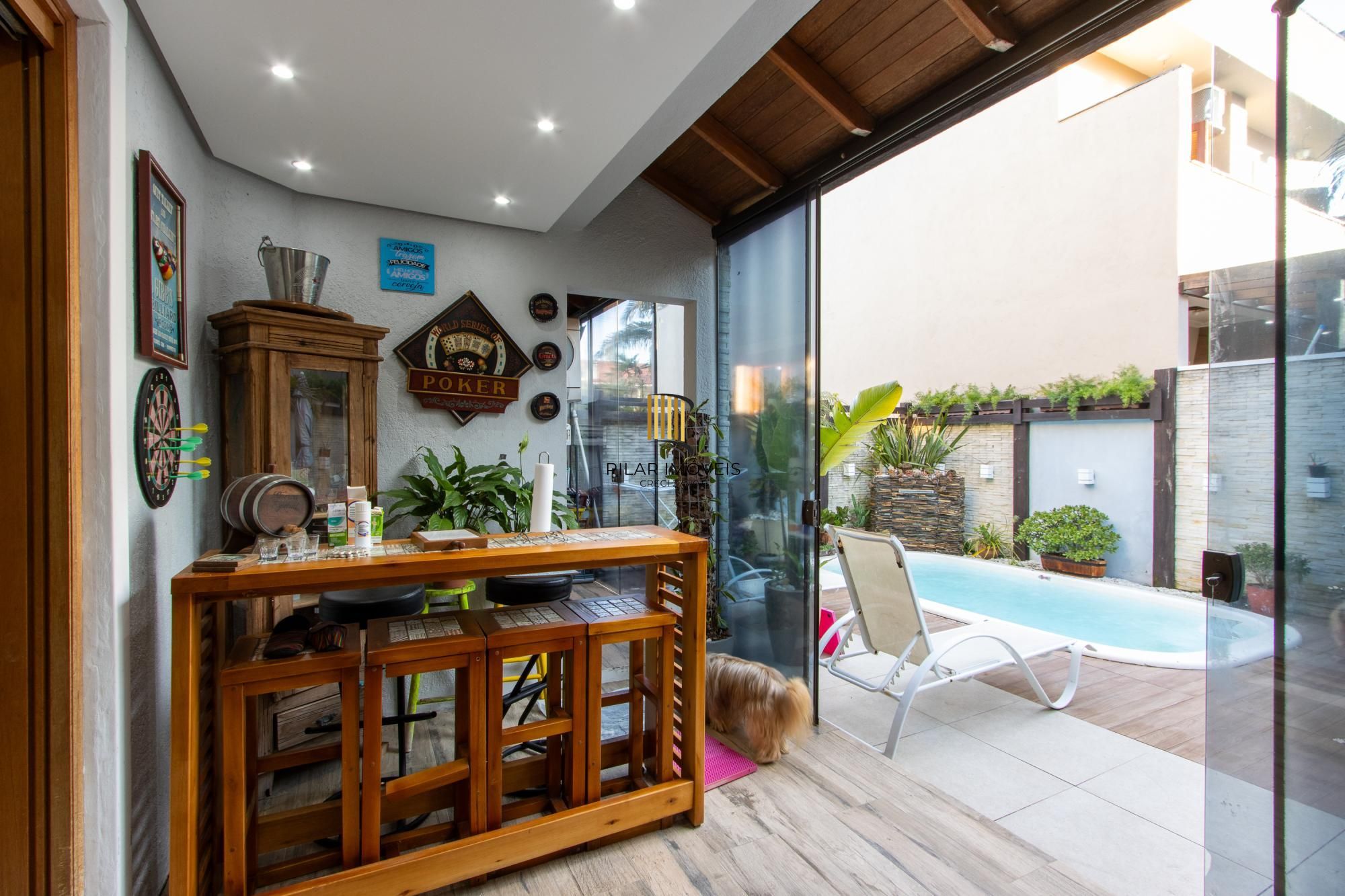 Casa a venda em frente à praça do Lagos de Nova Ipanema!!!