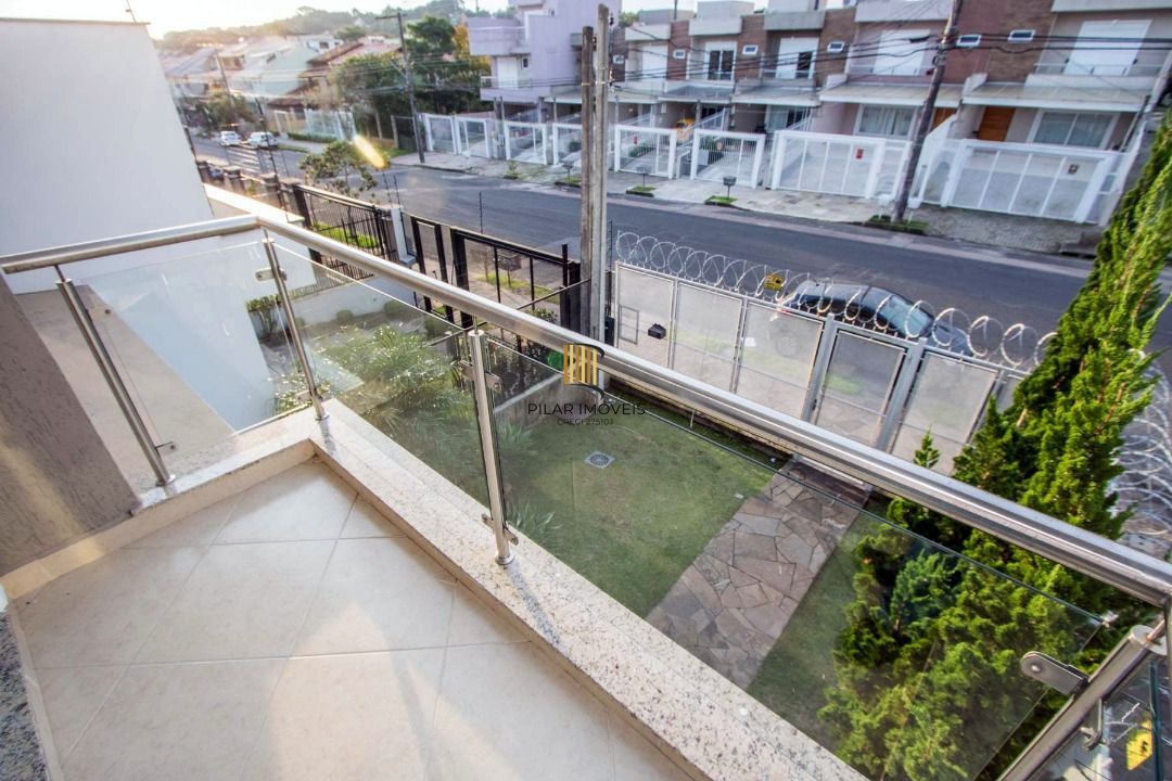 Casa para Venda - 147.3m², 3 dormitórios, sendo 1 suites, 3 vagas - Guarujá