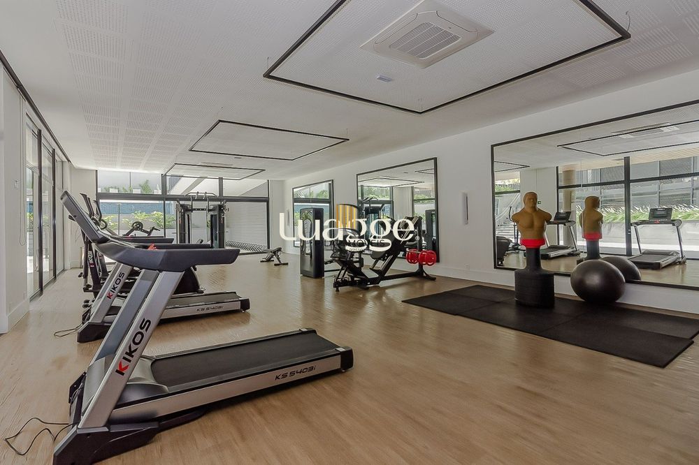 Studio de 36,76m2, totalmente mobiliado, com 1 vaga de garagem no bairro Boa Vista!!